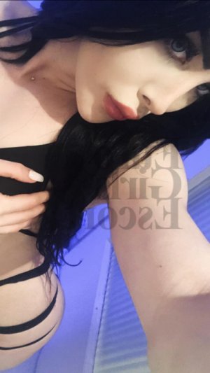 Sultana call girl in Conneaut & erotic massage